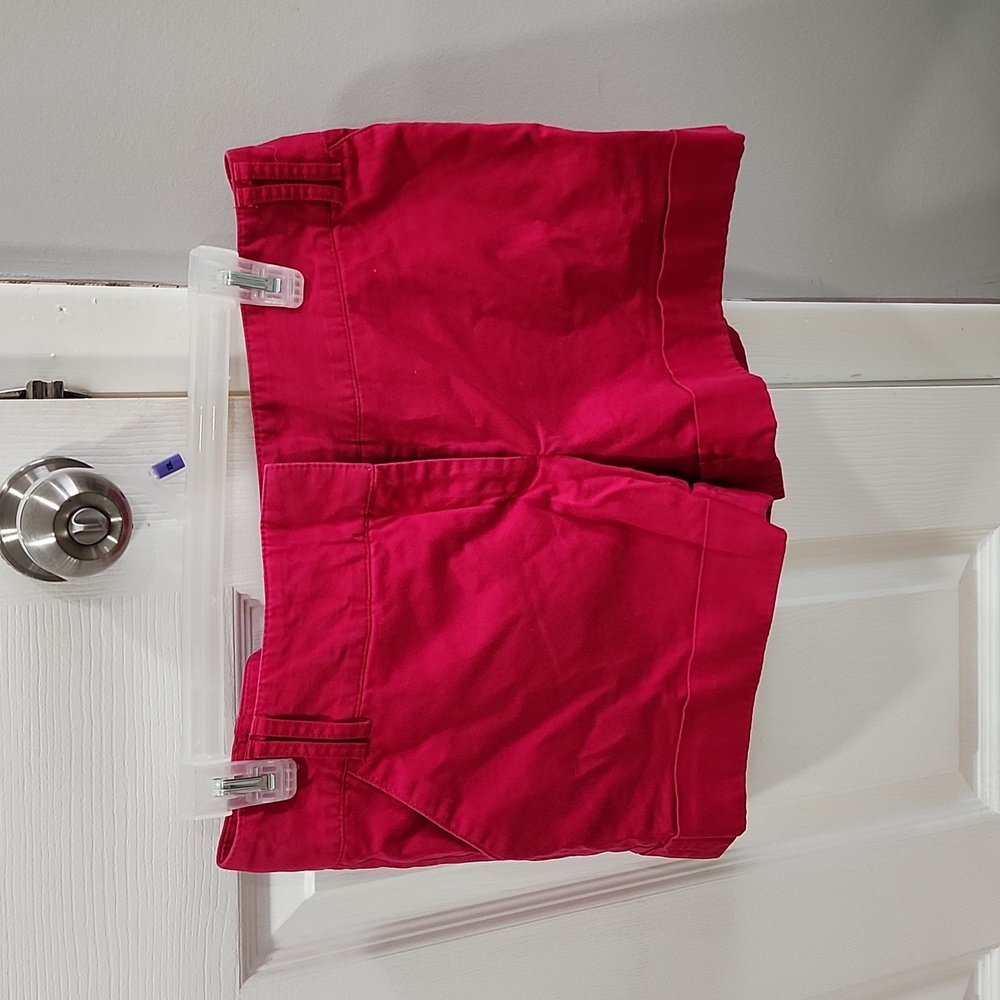 Express fuschia shorts